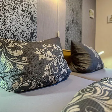 Knusperhaeuschen Schleusingen